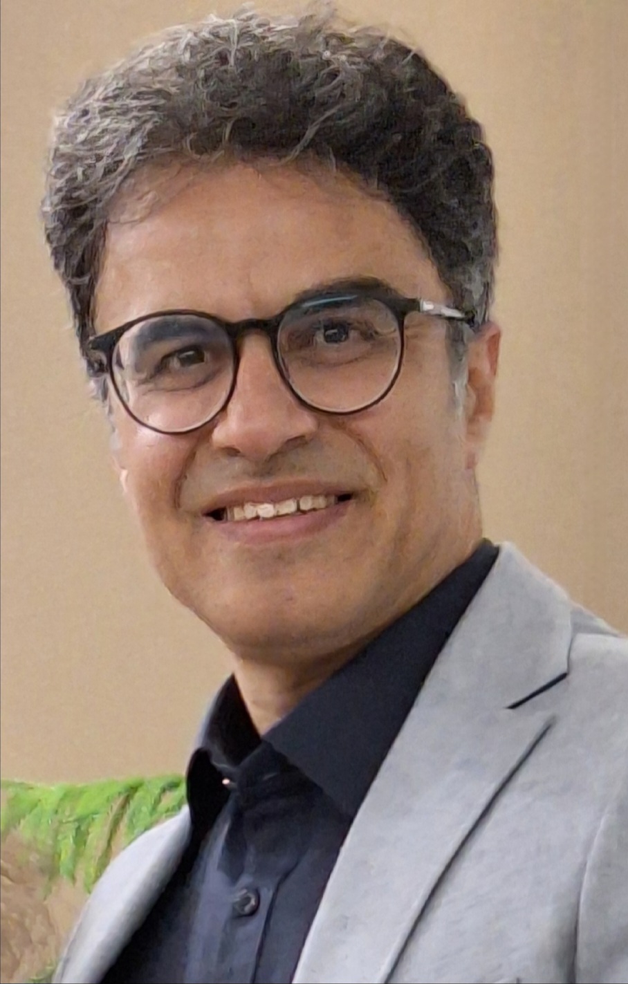 میثم لباف خانیکی